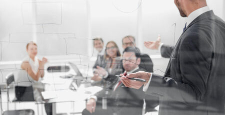 Formación a medida de idiomas para empresas en Madrid